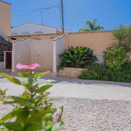 Villa Sajonara Elvira Fontane Bianche Exterior foto